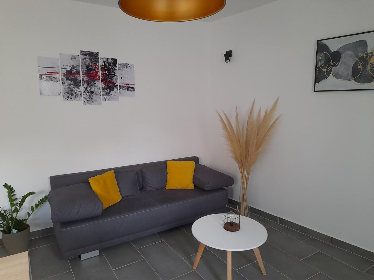 Apartman Mihaela Appartement Rab Town Buitenkant foto