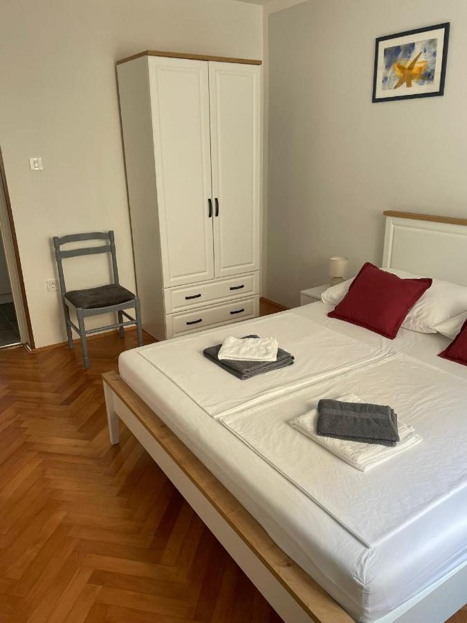 Apartman Mihaela Appartement Rab Town Buitenkant foto